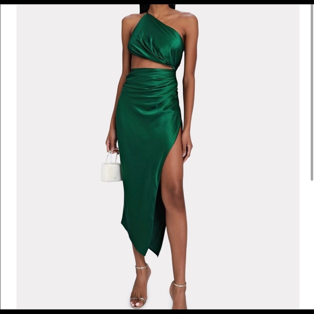 Stunning green dress!